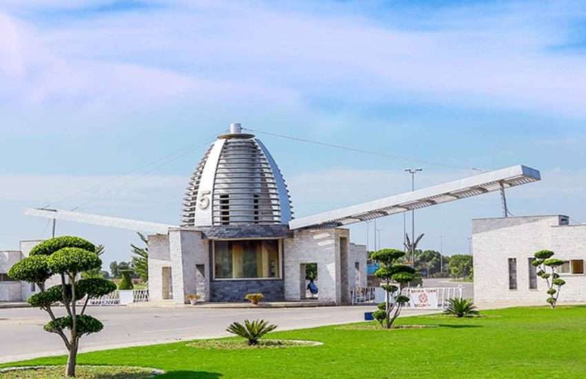 Bahria Orchard