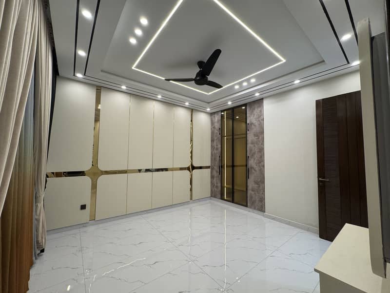 6 Marla Corner House For Sale In Bahria Town