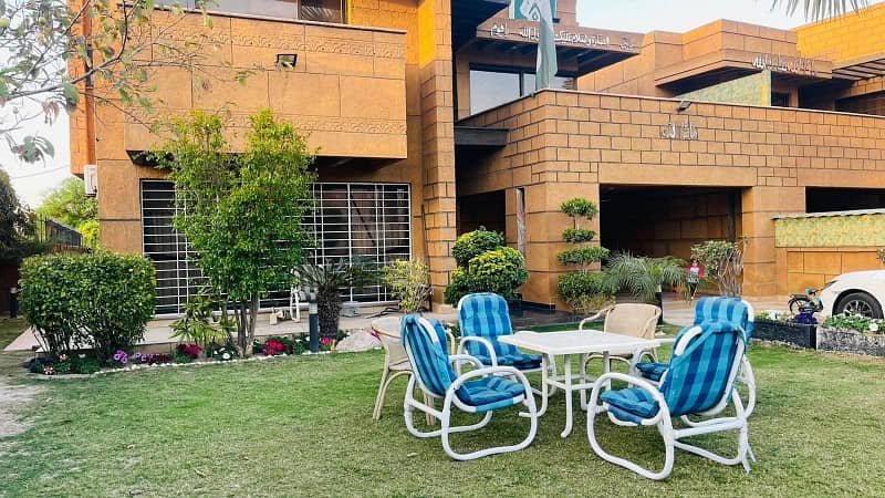 34 Marla Luxury House – Meadows Villas, Bahria Town Lahore
